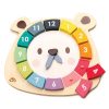 Jouet en bois pour enfant représentant une horloge en forme d'ours composé de blocs de couleurs a placer de la marque Tender Leaf Toys