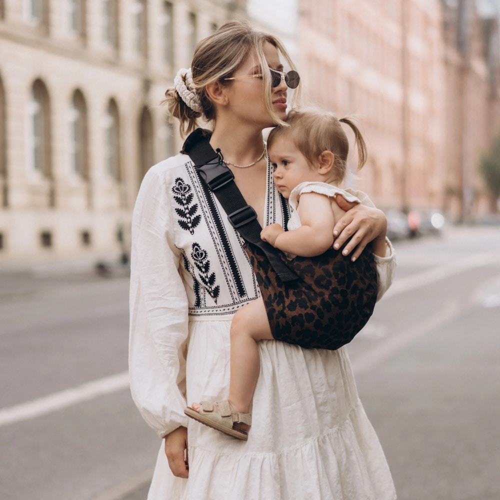 Porte-bébé Wildride Léopard Marron | 9 mois - 4 ans (20kg max)